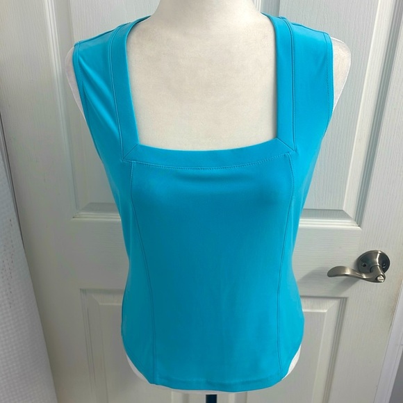 Joseph Ribkoff Robin Egg Blue Sleeveless Top Square Neckline Fitted Style Size 8 - Picture 1 of 7
